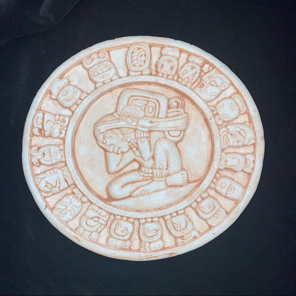EUC Vintage 90’s Plaster Mayan Calendar Wheel Souvenir from Cancun, Mexico - Picture 13 of 14